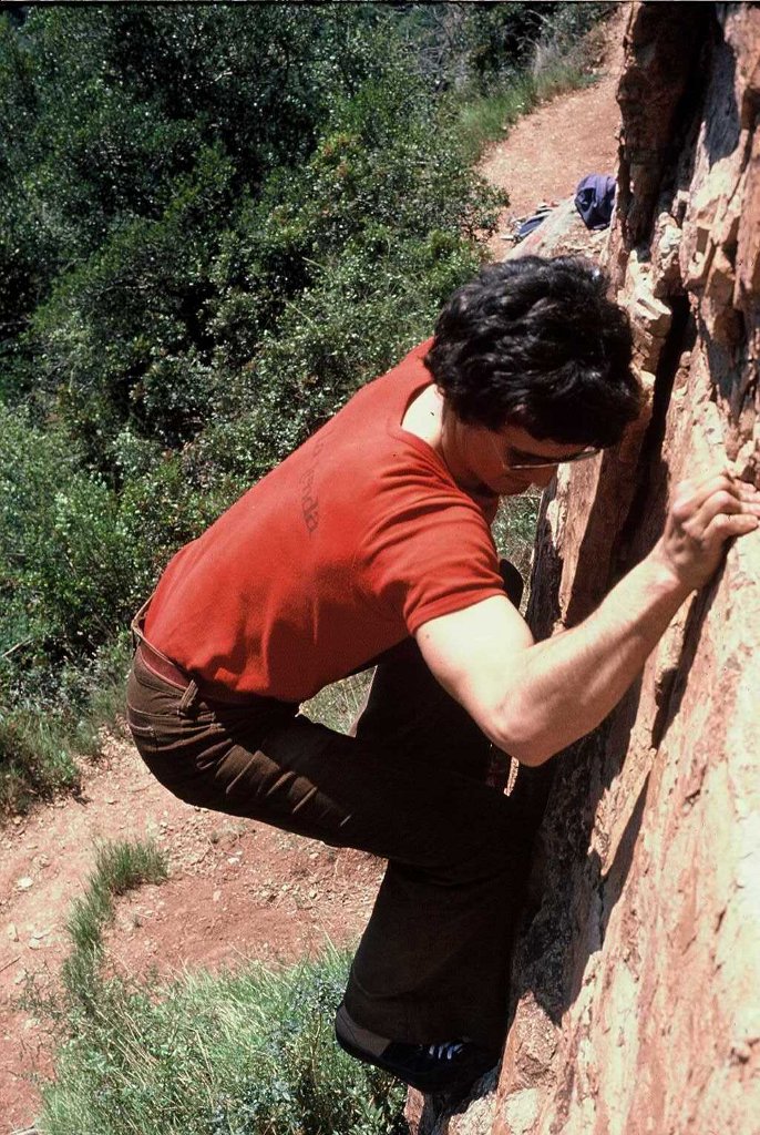 Ricard Vila fent Boulder al Sot del Bac.